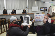 Juzgan en La Plata a dos ex policías acusados de encubrir un crimen de los “vuelos de la muerte”