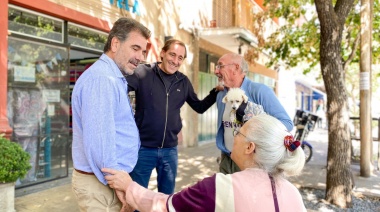 Garro recorrió Villa Elisa con Ritondo y aseguró que ya llevan instaladas "más de 1.200 cámaras de videovigilancia"