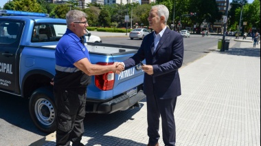 Alak vendió dos autos de lujo que usaba Garro y compró más patrulleros para La Plata