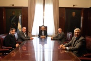Los martilleros de La Plata se reunieron con Julio Alak y le pidieron la exención de dos tasas municipales