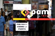 Pánico en el PAMI La Plata: prendieron la motosierra y despidieron a cinco trabajadores de planta permanente